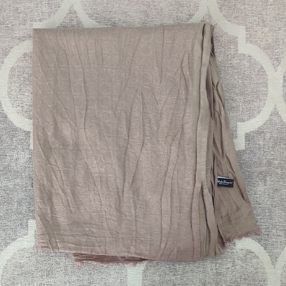 Salvatore Ferragamo Taupe Knit Scarf - Picture 5 of 8